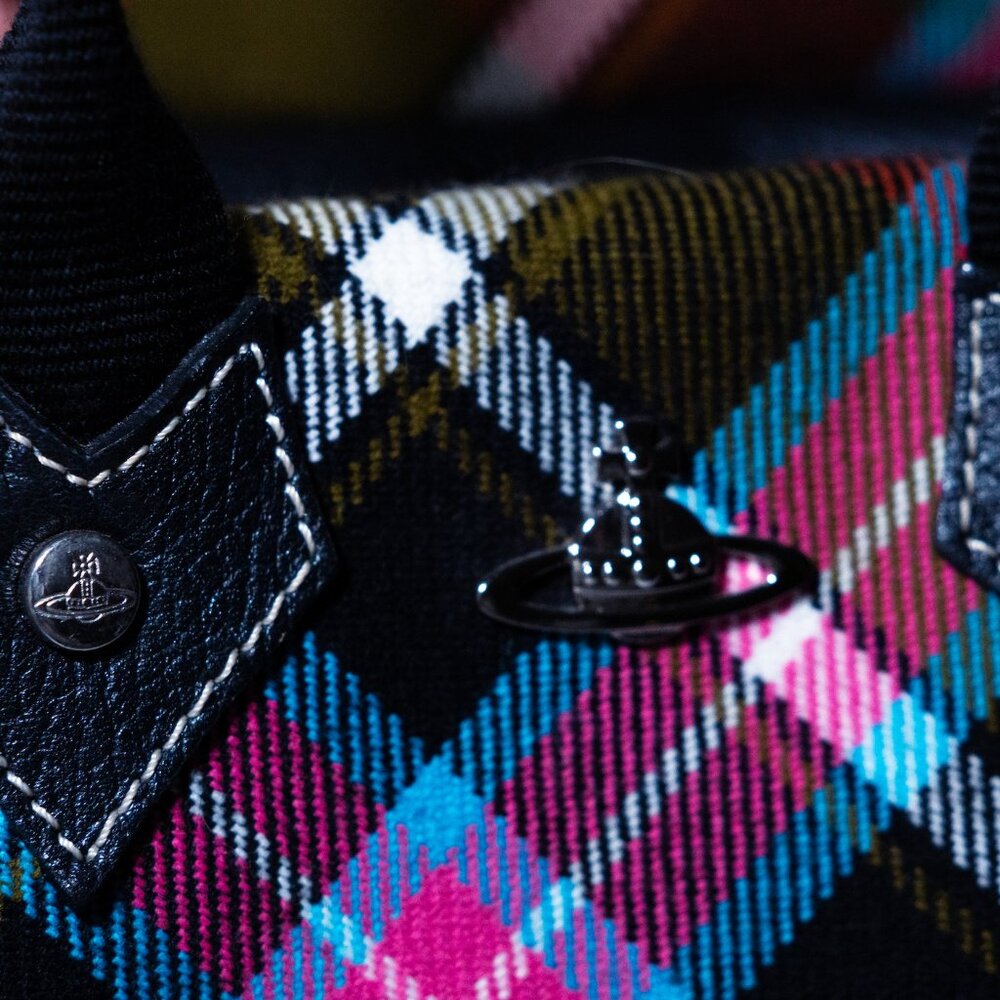 Vivienne Westwod Tartan Duffle Handbag - Picture 7 of 10